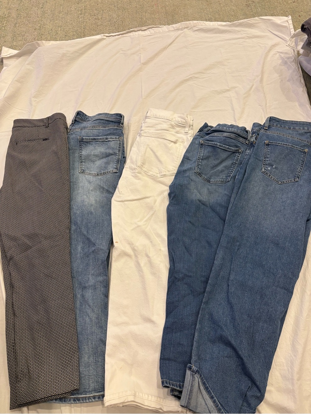 Women’s jeans lot